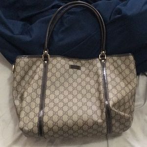 Gucci logo monogram tote